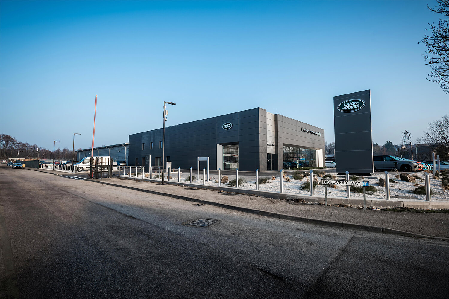 Gordon Lamb Chesterfield Offers Farnell Land Rover