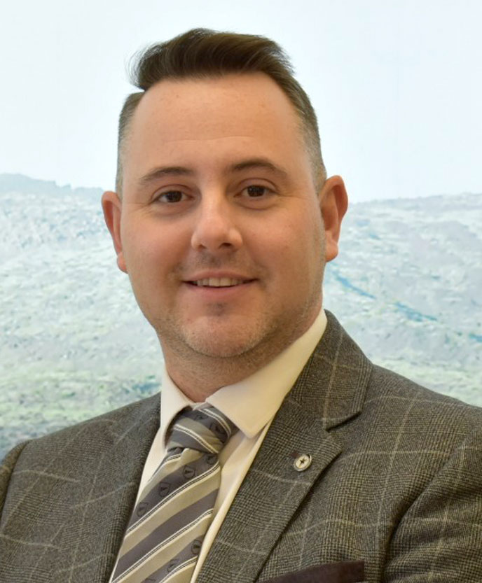 Simon Davis